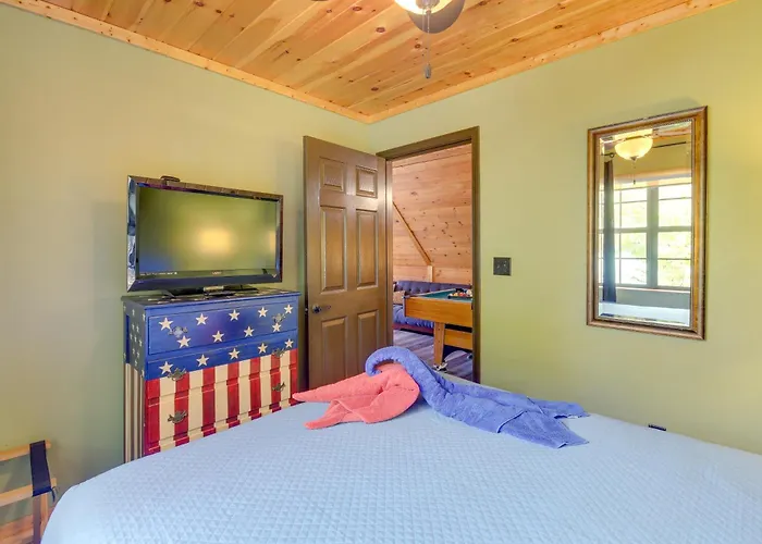 Above And Beyond Pigeon Forge Cabin With Prime Views!