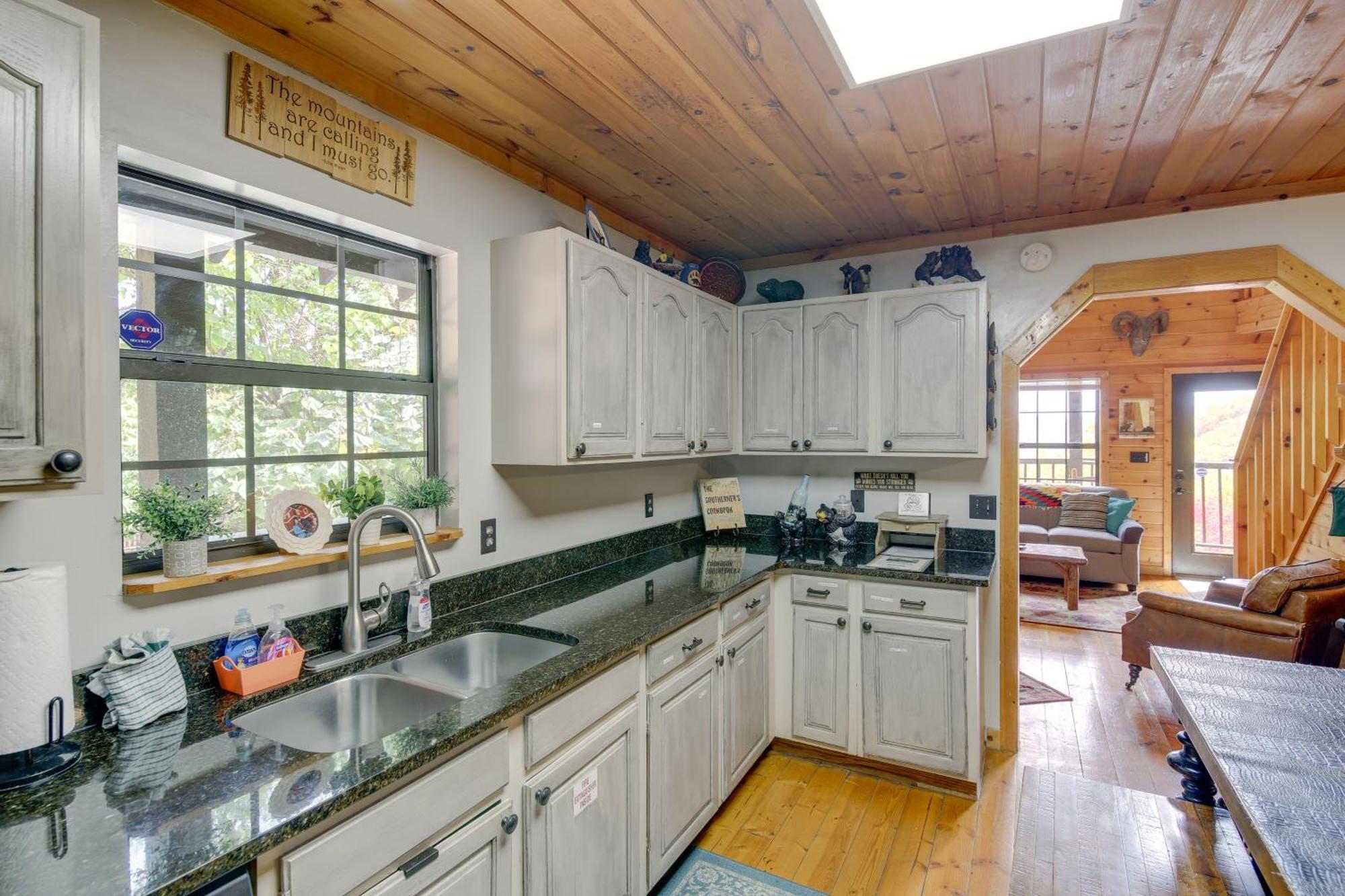 Above And Beyond With Prime Views! Holiday home *